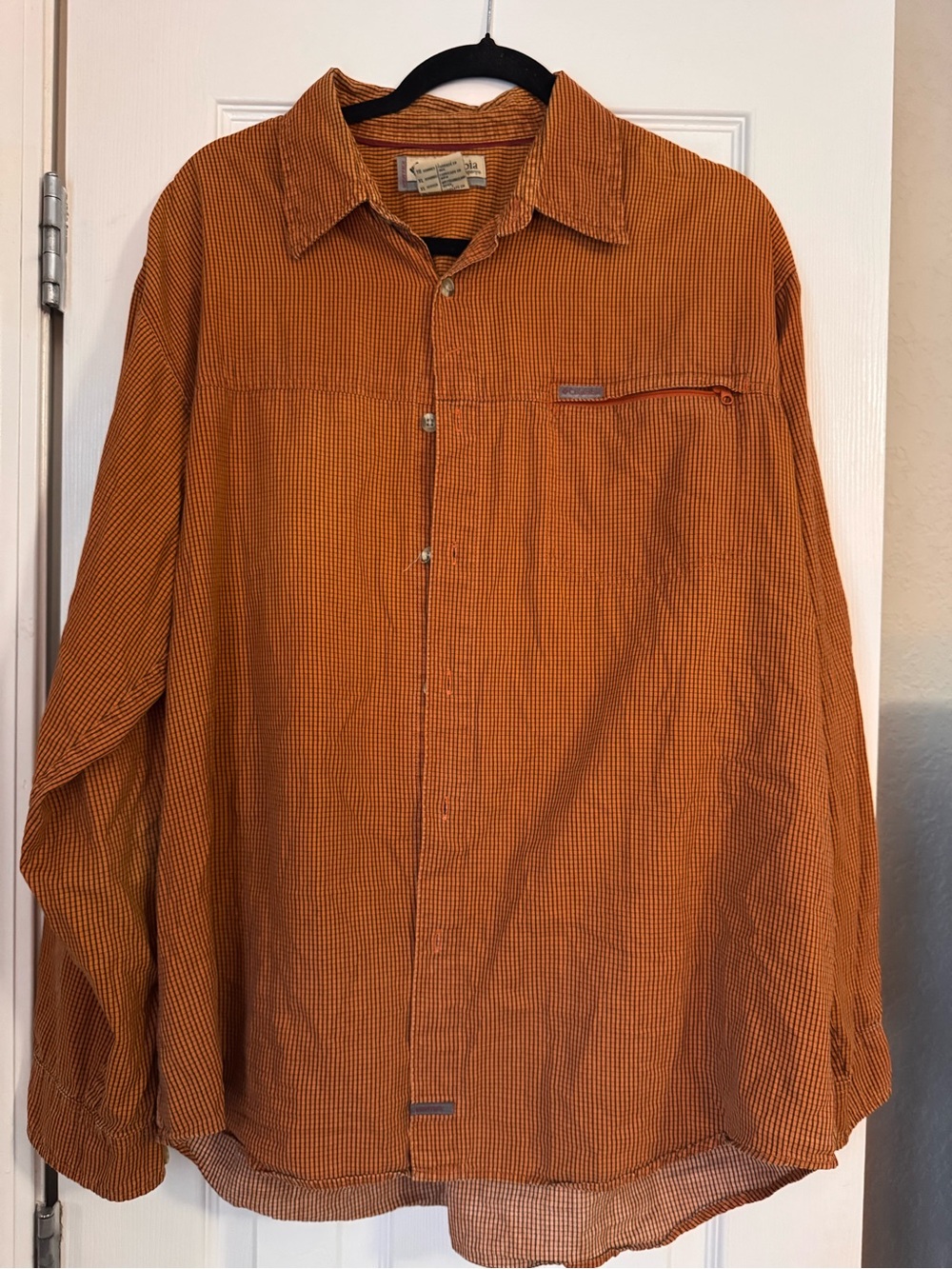 Columbia Men's Long Sleeve Button-Up Shirt in Rust Orange